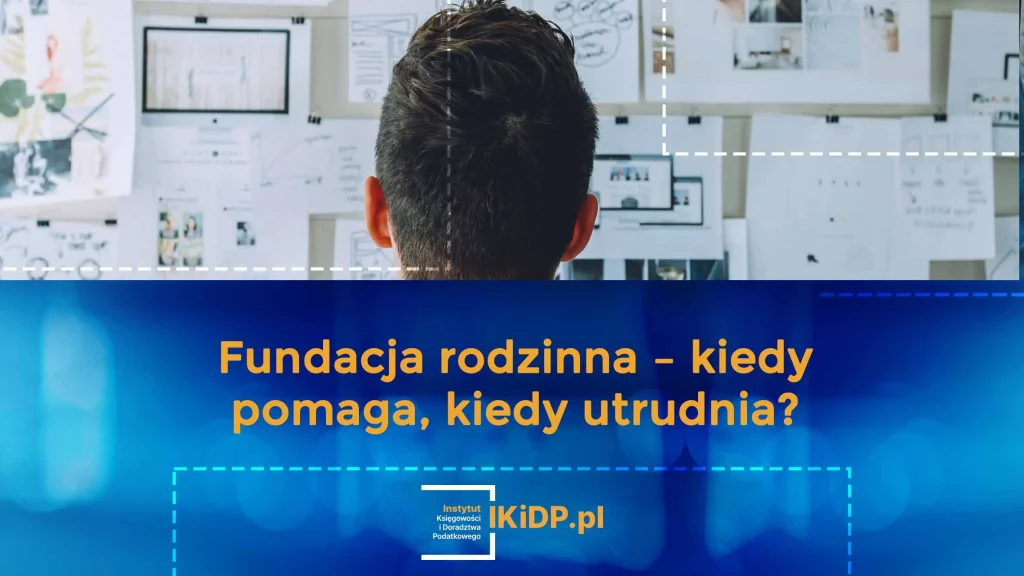 Osoba zastanawia się, kiedy fundacja rodzinna pomaga a kiedy nie.