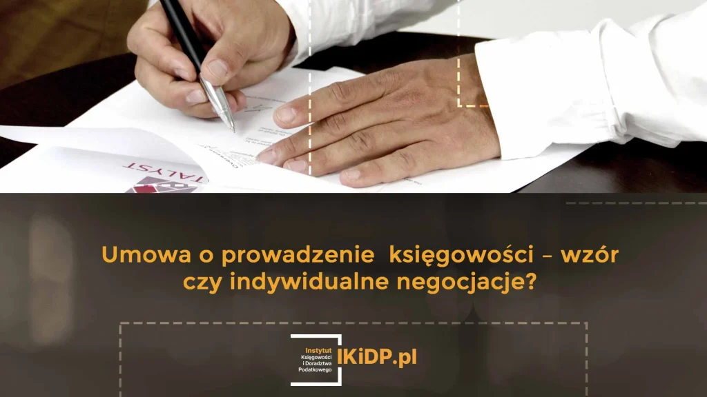 Na biurku jest umowa o prowadzenie księgowości przez biuro rachunkowe